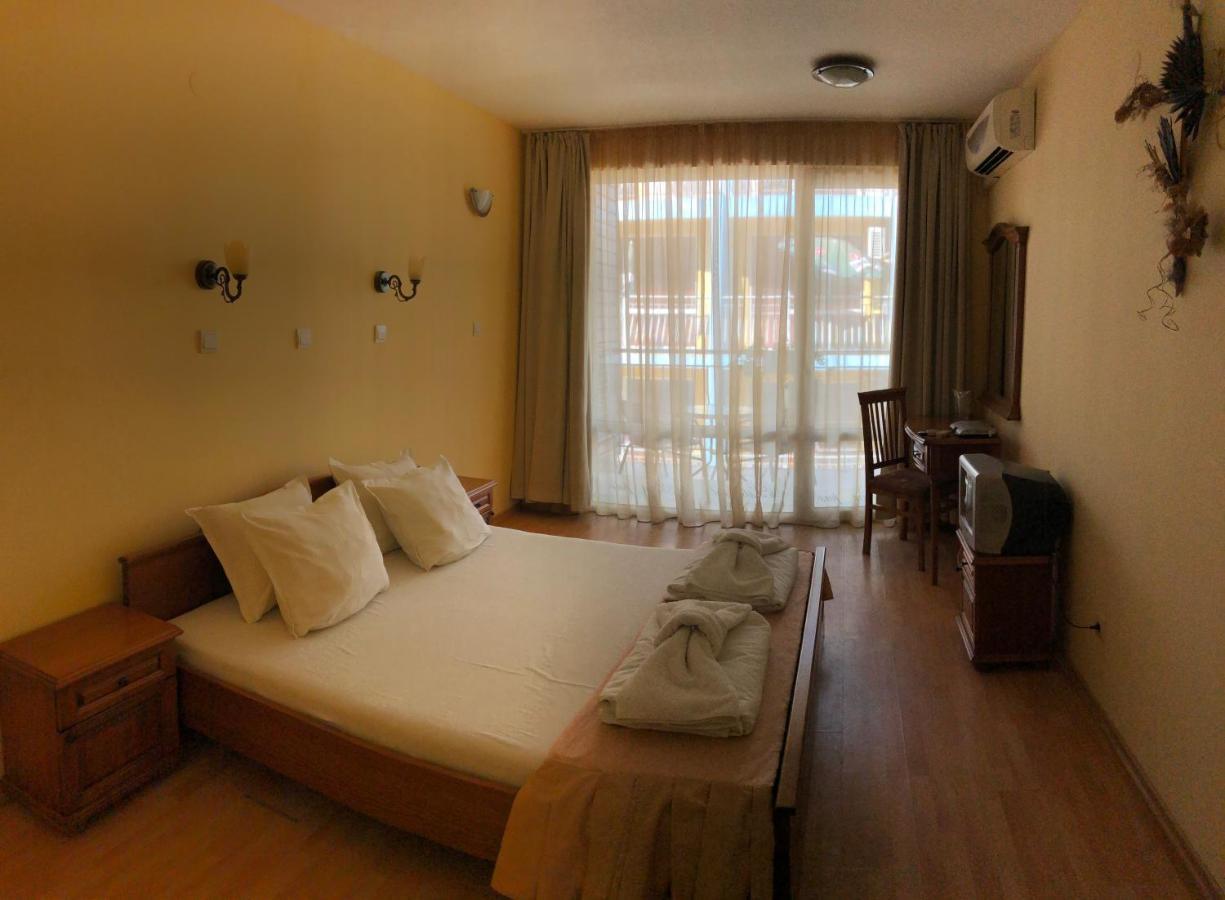Family Hotel Littoral Sozopol Exteriör bild