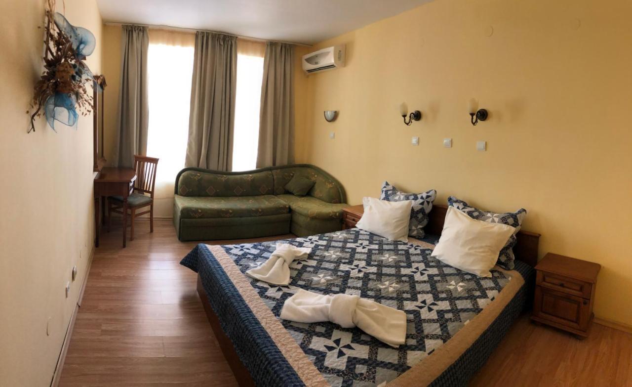 Family Hotel Littoral Sozopol Exteriör bild