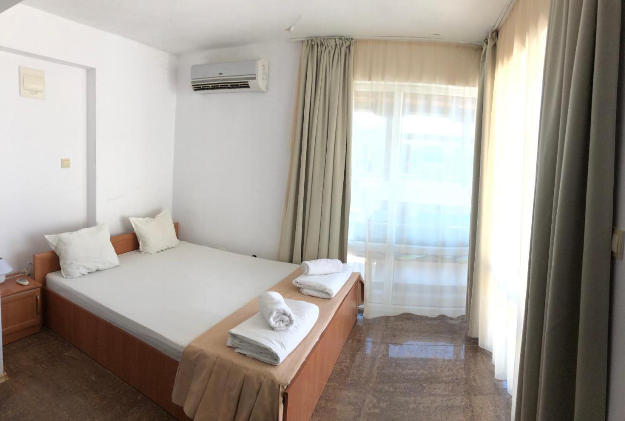 Family Hotel Littoral Sozopol Exteriör bild