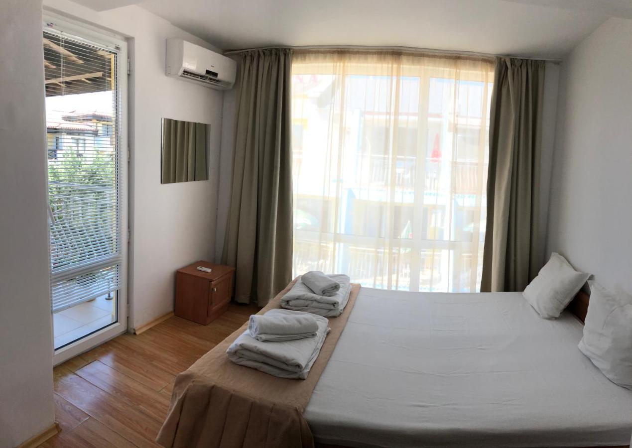 Family Hotel Littoral Sozopol Exteriör bild