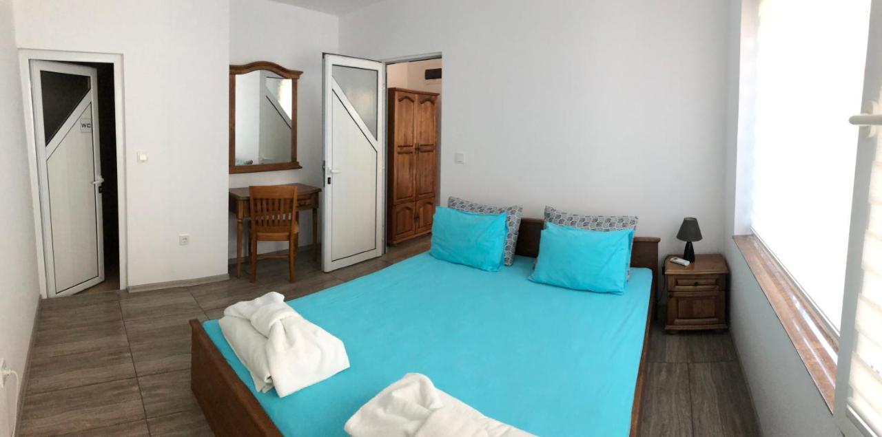 Family Hotel Littoral Sozopol Exteriör bild